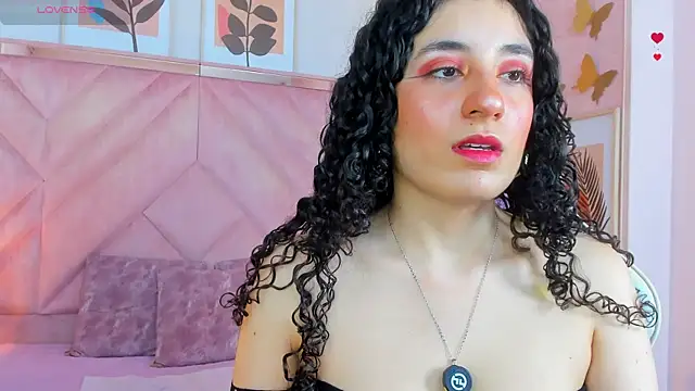 DemiJones  online show from April 17, 2026, 4:15 am