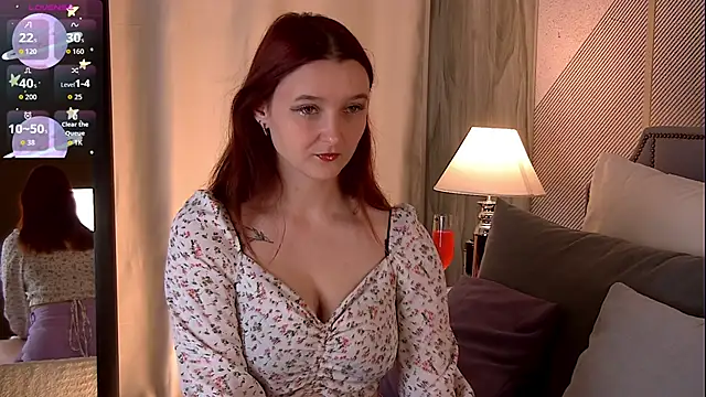 Ellllie online show from November 24, 2025, 8:14 am