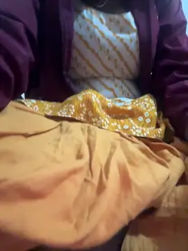 Snapshot of SexySwatii chatting on February 1, 2026, 1:31 pm SexySwatii online show from February 1, 2026, 1:31 pm