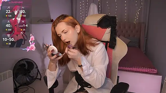 AvaRyder online show from November 10, 2025, 1:10 pm