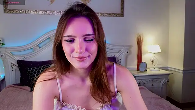 Snapshot of SofiBelucci chatting on November 7, 2025, 1:22 pm SofiBelucci online show from November 7, 2025, 1:22 pm