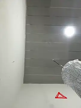 Snapshot of ksahodn chatting on January 7, 2026, 8:33 pm ksahodn online show from January 7, 2026, 8:33 pm