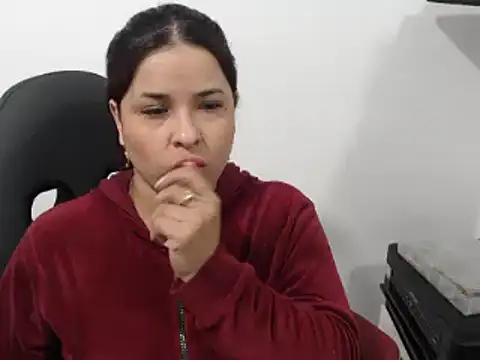 karol loveet online show from November 6, 2025, 8:32 pm