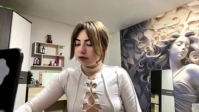 Evelinnight online show from November 6, 2025, 5:47 pm