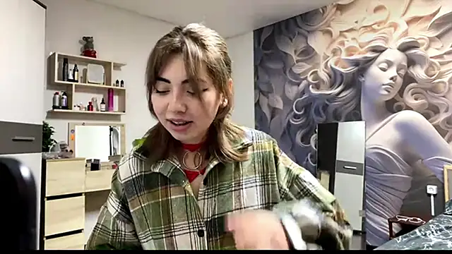 Evelinnight online show from November 7, 2025, 5:13 pm