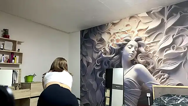 Evelinnight online show from November 8, 2025, 5:12 pm