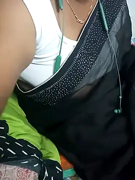 Snapshot of Rathi_telugu_couple chatting on March 2, 2026, 4:14 pm Rathi telugu couple online show from March 2, 2026, 4:14 pm