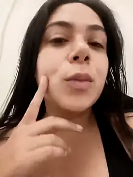 Snapshot of LorieFerrer chatting on March 4, 2025, 12:50 am LorieFerrer online show from March 4, 2025, 12:50 am