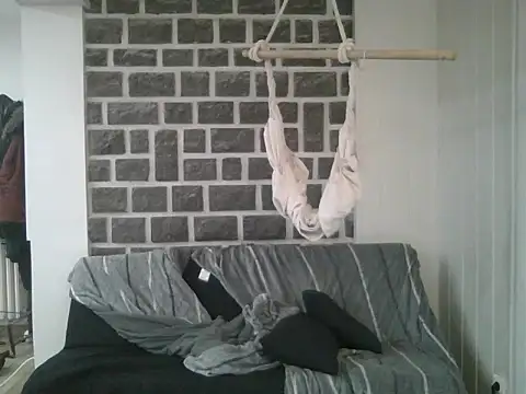 samia42 online show from November 21, 2025, 11:58 pm