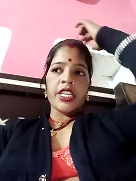 Snapshot of Hot_eras8 chatting on November 14, 2025, 4:17 pm Hot eras8 online show from November 14, 2025, 4:17 pm