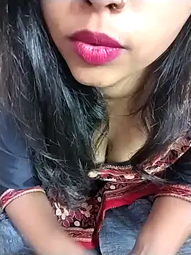 Sexy Divya   online show from March 9, 2026, 6:39 am