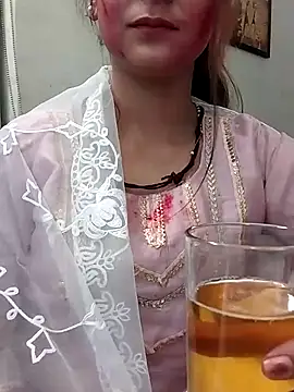 Snapshot of black_and_white_choco chatting on March 4, 2026, 7:58 am black and white choco online show from March 4, 2026, 7:58 am