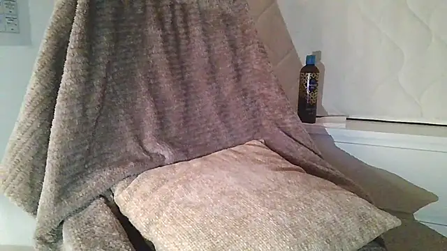 Snapshot of JAY20C16 chatting on February 18, 2026, 12:34 pm JAY20C16 online show from February 18, 2026, 12:34 pm