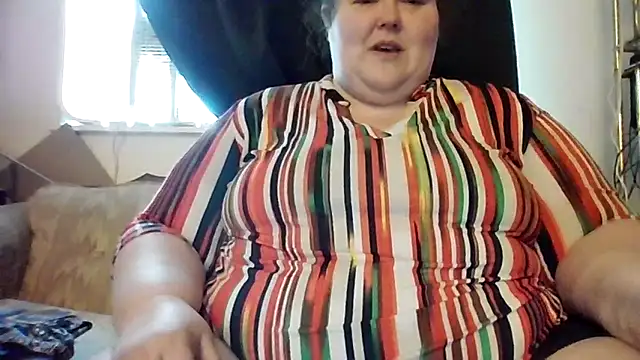 Snapshot of mayflower420 chatting on April 14, 2026, 2:01 pm mayflower420 online show from April 14, 2026, 2:01 pm