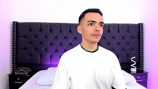 NicoKingg  online show from January 6, 2026, 11:58 am