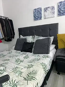 ariannawil online show from February 18, 2026, 9:55 pm