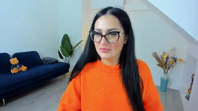 AnyaEvy online show from February 16, 2026, 4:41 am