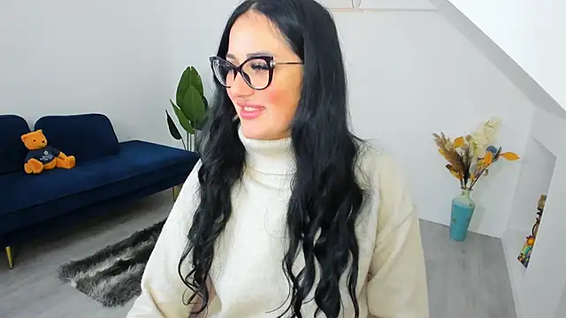 AnyaEvy online show from February 19, 2026, 5:47 am