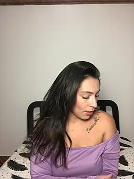 Snapshot of Vianca_Costt chatting on July 3, 2026, 4:19 am Vianca Costt online show from July 3, 2026, 4:19 am