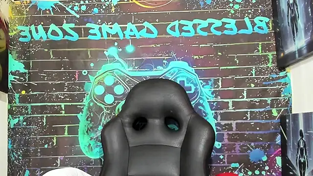 Snapshot of Timmy_Kiing_ chatting on August 7, 2026, 9:39 pm Timmy Kiing online show from August 7, 2026, 9:39 pm