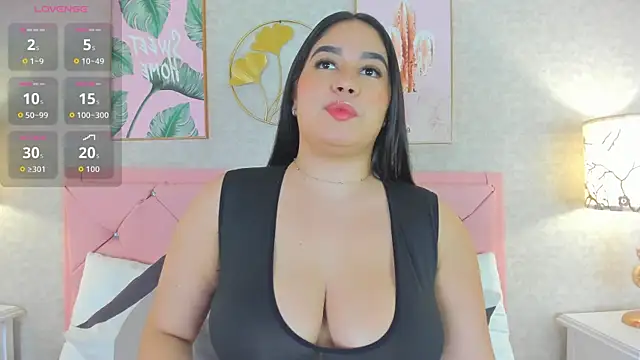 Snapshot of cristal_kane chatting on July 6, 2026, 7:05 pm cristal kane online show from July 6, 2026, 7:05 pm