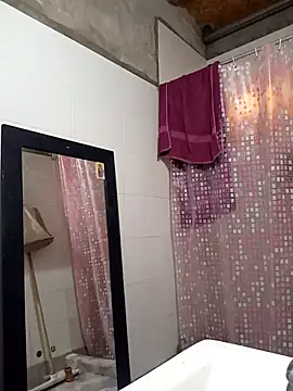 Snapshot of 1milfemma chatting on November 14, 2025, 10:29 pm 1milfemma online show from November 14, 2025, 10:29 pm