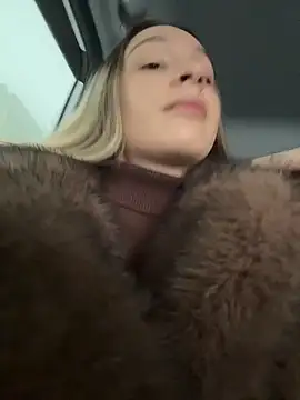 SashaCatt online show from December 23, 2025, 10:13 am