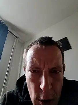 Snapshot of Krocanek chatting on November 8, 2025, 8:36 am Krocanek online show from November 8, 2025, 8:36 am