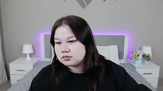 EvaNova  online show from November 10, 2025, 8:57 am