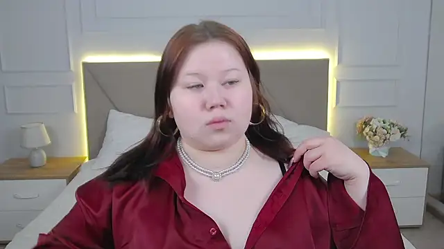 Snapshot of EvaNova_ chatting on March 6, 2026, 10:34 am EvaNova online show from March 6, 2026, 10:34 am