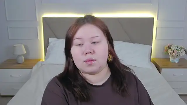 Snapshot of EvaNova_ chatting on March 20, 2026, 10:09 am EvaNova online show from March 20, 2026, 10:09 am