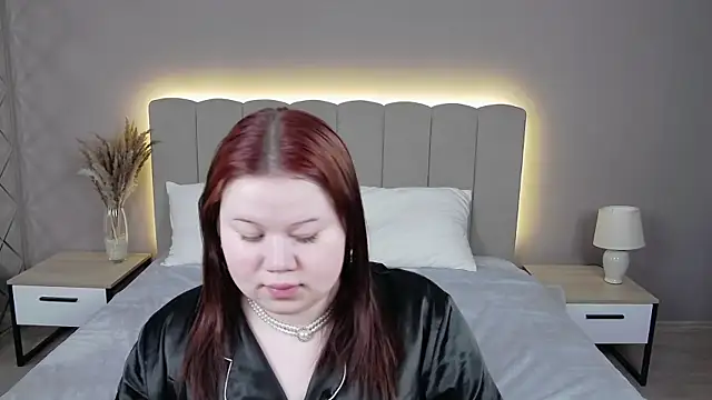 Snapshot of EvaNova_ chatting on April 11, 2026, 9:13 am EvaNova online show from April 11, 2026, 9:13 am