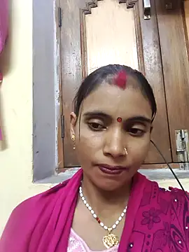 Snapshot of manishakapoor chatting on November 8, 2025, 1:44 pm manishakapoor online show from November 8, 2025, 1:44 pm