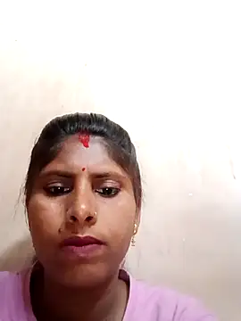 Snapshot of Maya_mohni chatting on May 18, 2026, 10:54 am Maya mohni online show from May 18, 2026, 10:54 am