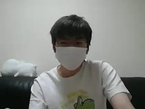 shunshun001006 online show from November 10, 2025, 1:43 pm