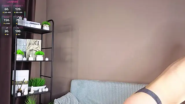 EmilyVale online show from April 5, 2026, 3:09 pm