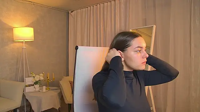 FrancescaCavaliere online show from November 21, 2025, 9:30 am