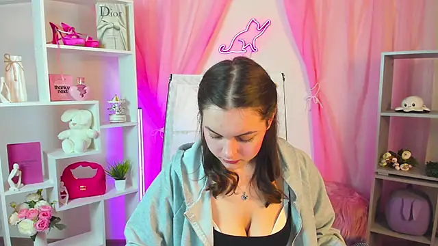 Snapshot of FrancescaCavaliere chatting on March 20, 2026, 11:26 am FrancescaCavaliere online show from March 20, 2026, 11:26 am
