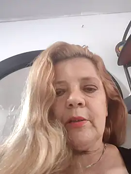 karlaanqui1 online show from February 20, 2026, 10:10 pm