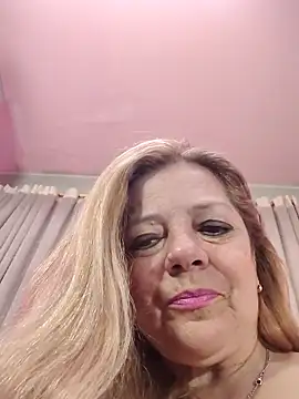 Snapshot of karlaanqui1 chatting on June 20, 2026, 11:57 am karlaanqui1 online show from June 20, 2026, 11:57 am