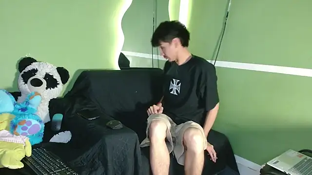 Kurt williams1 online show from November 25, 2025, 11:49 pm