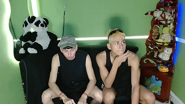 Snapshot of Kurt_williams1 chatting on December 3, 2025, 1:02 am Kurt williams1 online show from December 3, 2025, 1:02 am