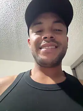 Snapshot of Naim__ chatting on November 11, 2025, 2:22 am Naim online show from November 11, 2025, 2:22 am