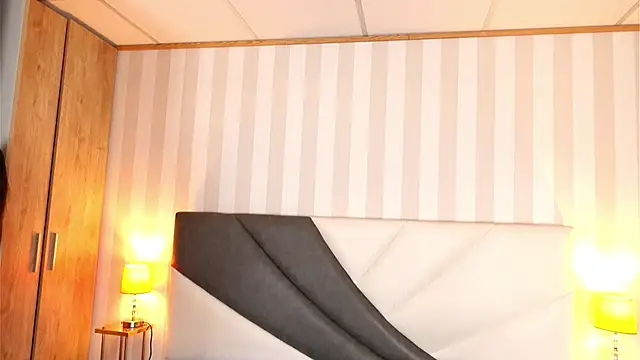 MyaBloomm online show from November 14, 2025, 6:45 am