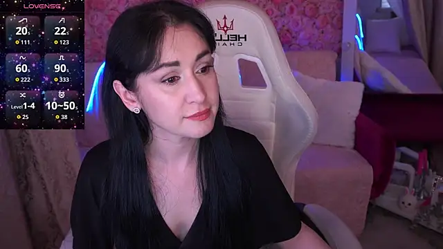 CarolinaaFoxyyy online show from March 28, 2026, 2:38 pm