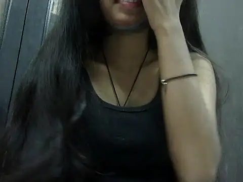 Snapshot of SEXY_PRIYA83 chatting on March 25, 2026, 12:33 pm SEXY PRIYA83 online show from March 25, 2026, 12:33 pm
