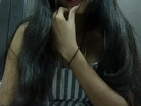Snapshot of SEXY_PRIYA83 chatting on April 1, 2026, 1:34 pm SEXY PRIYA83 online show from April 1, 2026, 1:34 pm