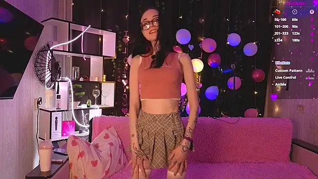 Snapshot of GirlFromHell88 chatting on May 9, 2026, 8:58 pm GirlFromHell88 online show from May 9, 2026, 8:58 pm