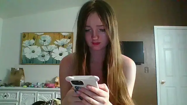 Snapshot of Kayluvs88 chatting on May 1, 2026, 4:17 am Kayluvs88 online show from May 1, 2026, 4:17 am