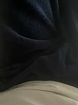 Snapshot of simeonehivd chatting on March 25, 2026, 2:23 pm simeonehivd online show from March 25, 2026, 2:23 pm